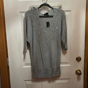 Embellished three-quarter length sleeve light sweater